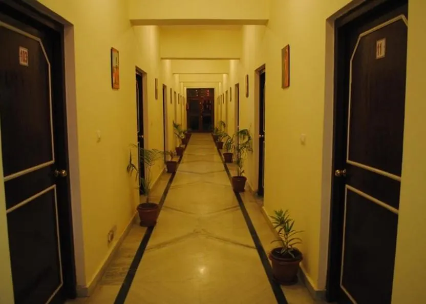 Spot On 22768 Hotel Ambika Palace Agra   Agra (Uttar Pradesh)